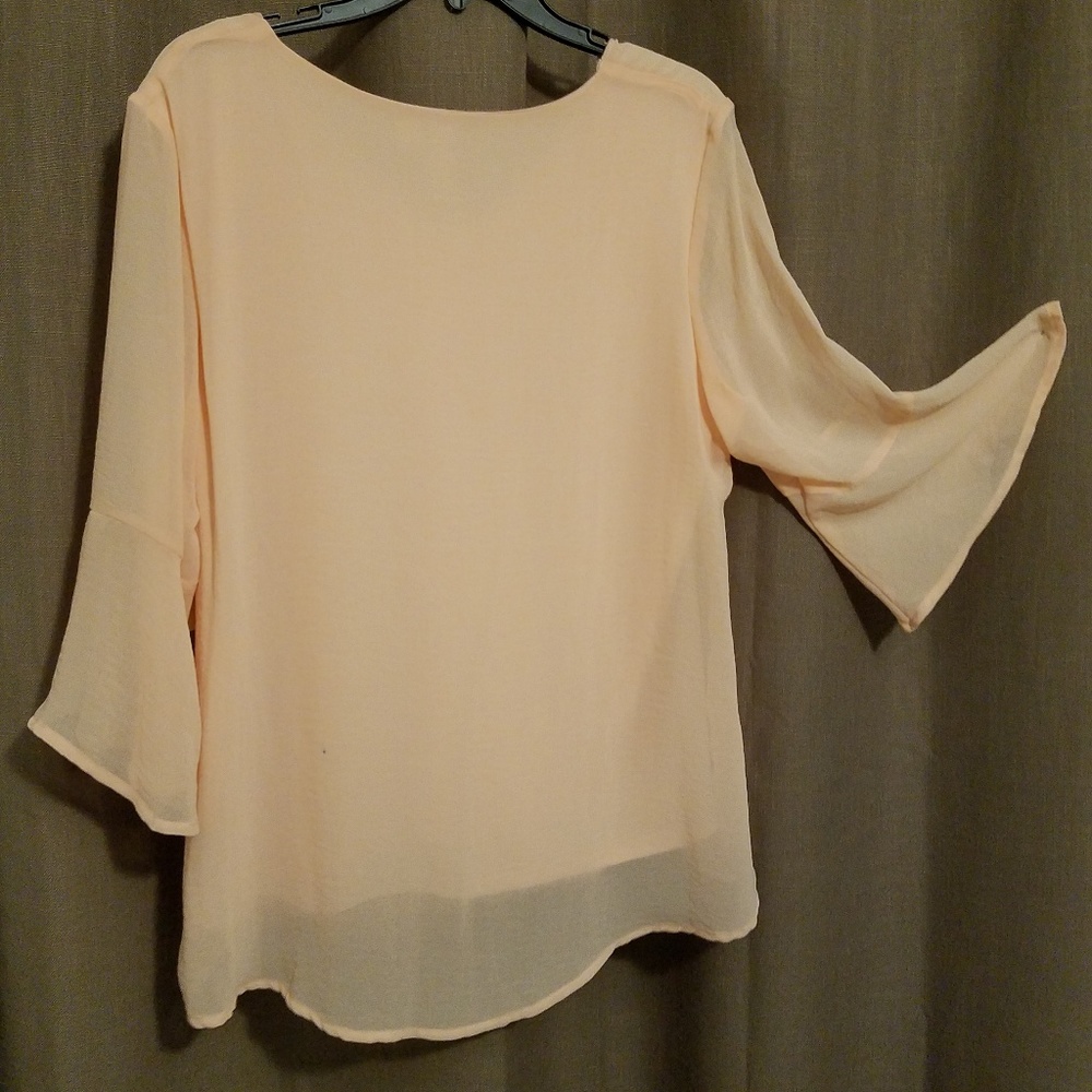 NWT-Dressy blouse